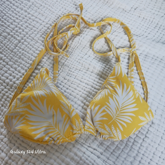 Yellow Leaf Print Bikini Set - Picture 2 of 11